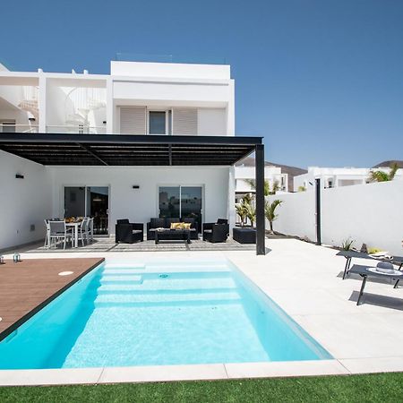 Serena Villa 38 - Heated Pool, Sea Views, Ac, High Speed Internet Playa Blanca  Bagian luar foto