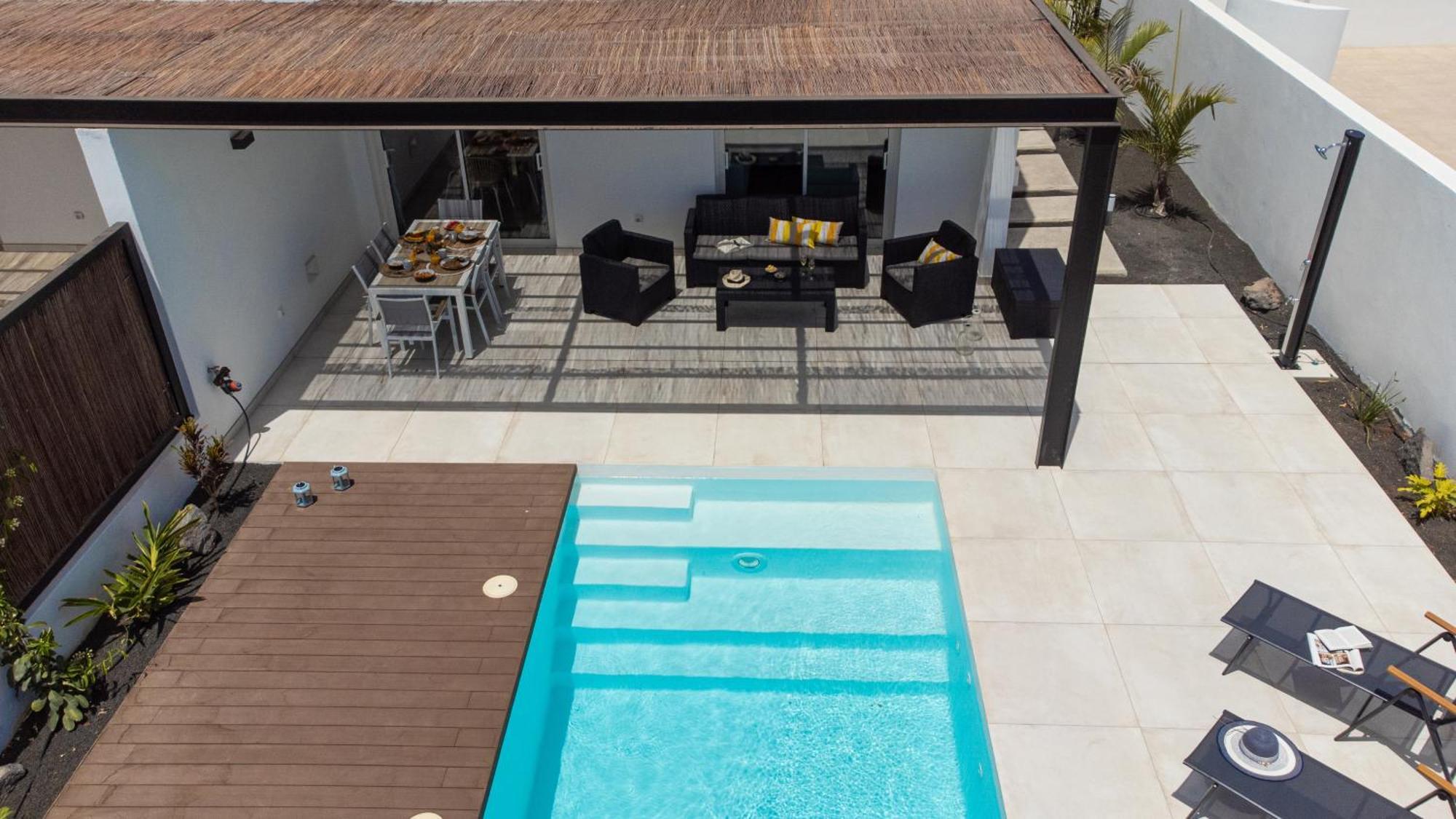 Serena Villa 38 - Heated Pool, Sea Views, Ac, High Speed Internet Playa Blanca  Bagian luar foto