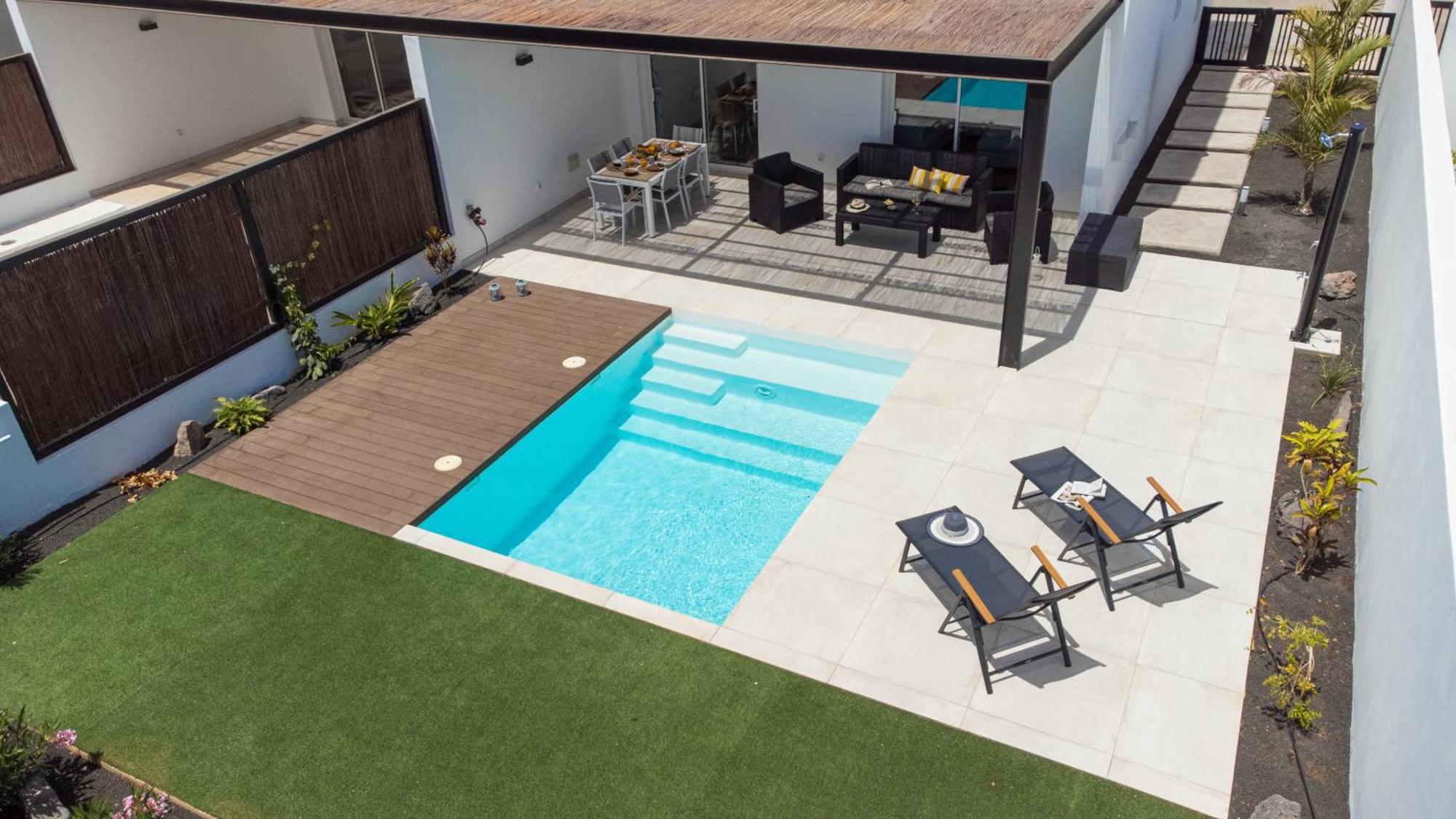 Serena Villa 38 - Heated Pool, Sea Views, Ac, High Speed Internet Playa Blanca  Bagian luar foto