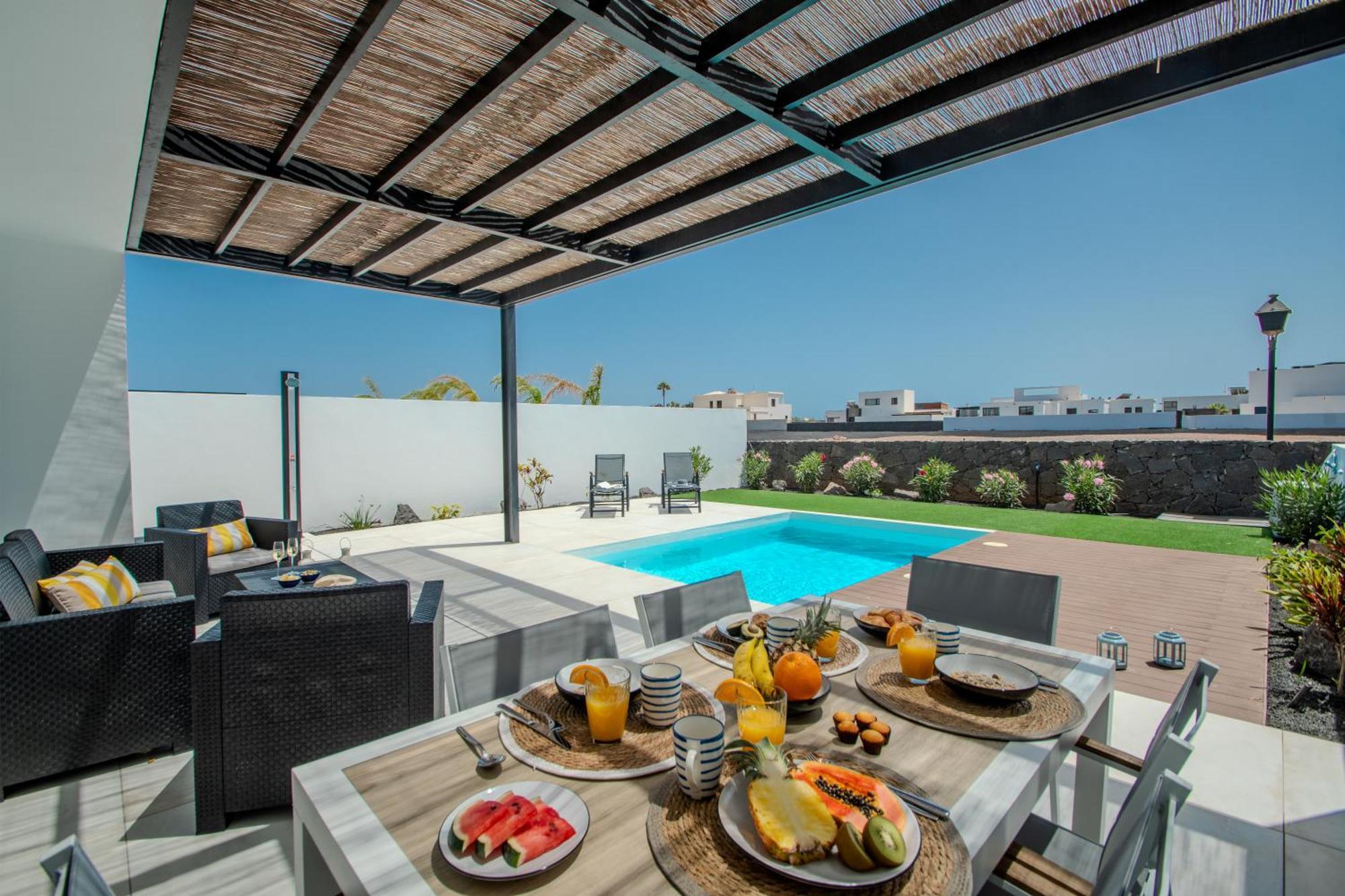 Serena Villa 38 - Heated Pool, Sea Views, Ac, High Speed Internet Playa Blanca  Bagian luar foto